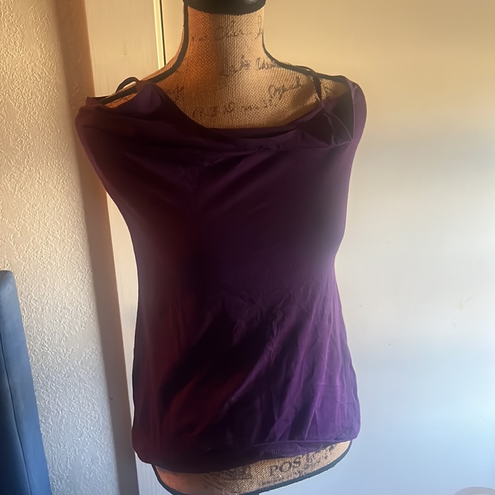Women’s purple top shirt, size large, very cozy! Great condition!